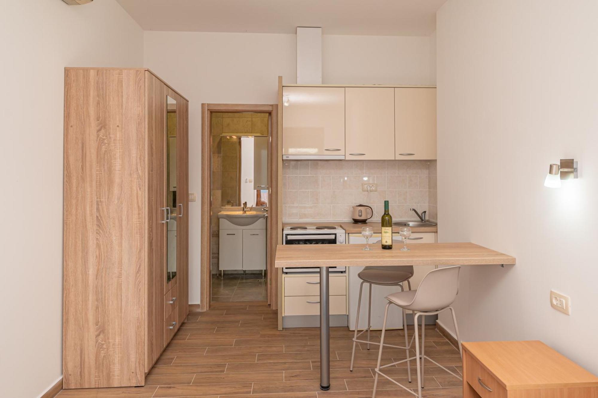 Red Hill Apartment Kotor Exterior photo